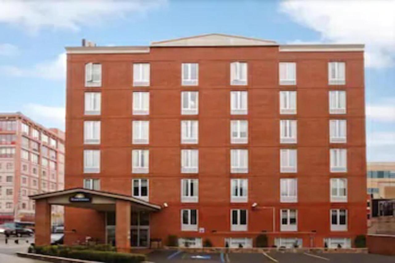 Days Inn By Wyndham Long Island City Nova Iorque Exterior foto